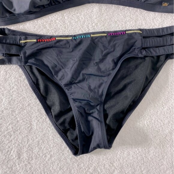 5/$25 La Vie Wn Rose Stylish Black Bikini Set W Scrunch Bottom XL - Picture 7 of 15